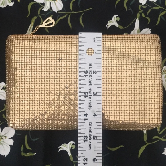 Vintage Chainmail Clutch - Picture 10 of 10